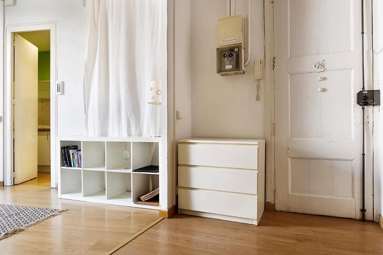 Apartment Amplio Con Dos Dormitorios En Sant Antoni / Poble Sec Barcelona